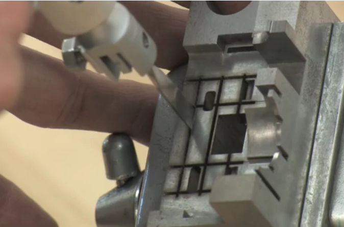 鑄鐵去毛刺.png 鑄鐵去毛刺.png